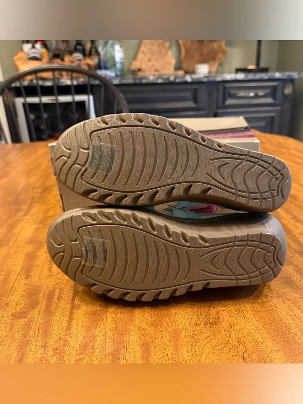 SKECHERS women’s Parallel Stylin Suede Wedge Mint Green Sandals